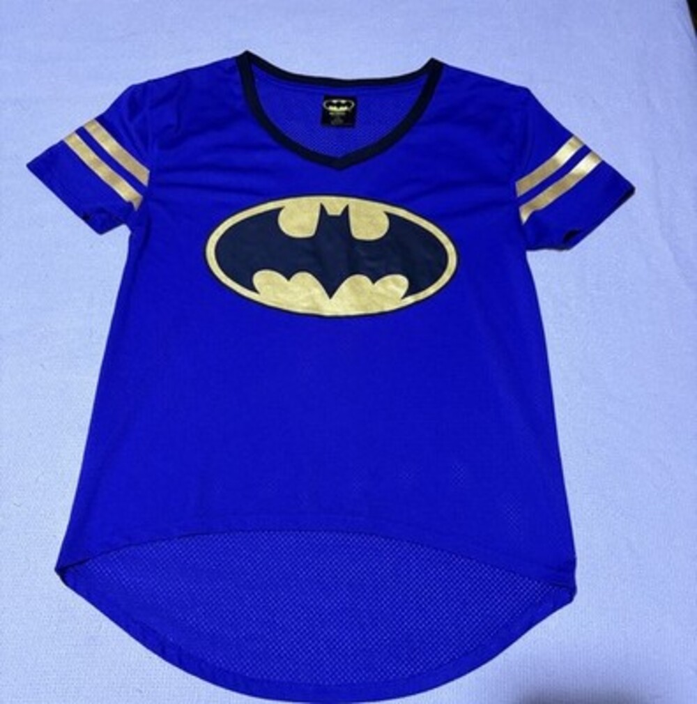 Batman Purple Mesh Jersey Shirt Girl's Medium Gold Logo DC Comics Graphic Tee